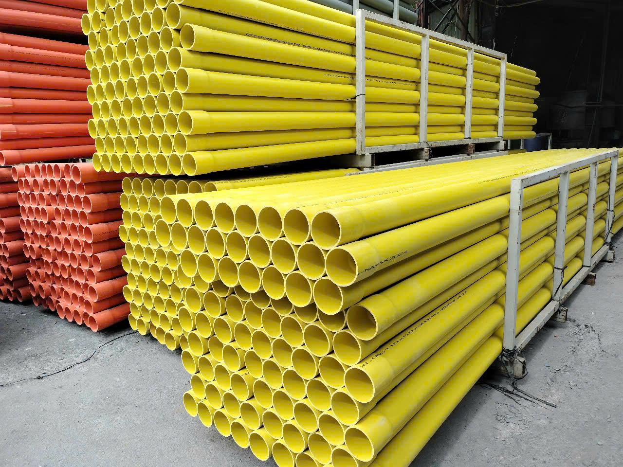 ống nhựa viễn thoog PVC Wino