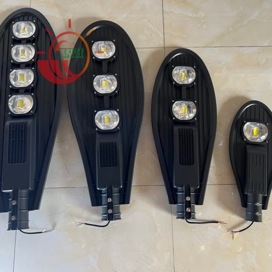 Đèn đuờng LED : Đèn chiếc lá Led 50-100-150-200W