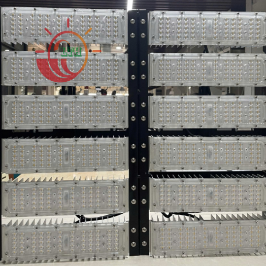 ĐÈN PHA MODULES 600W TRẮNG
